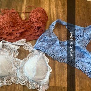 LOT OF 4 LACE BRALETTES